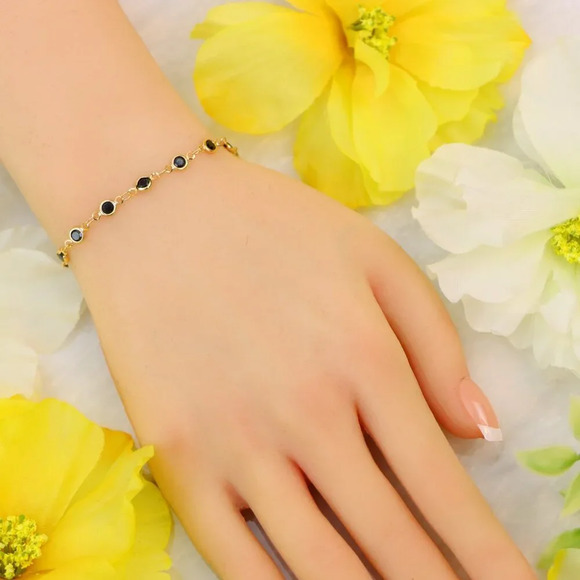 Minimalist Bracelet, Sleek & Modern Design, Women’s Fashion, YC110486-B - Picture 5 of 10